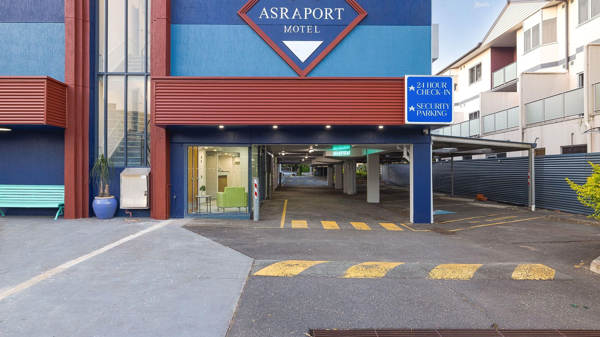 Asraport Motel 3*