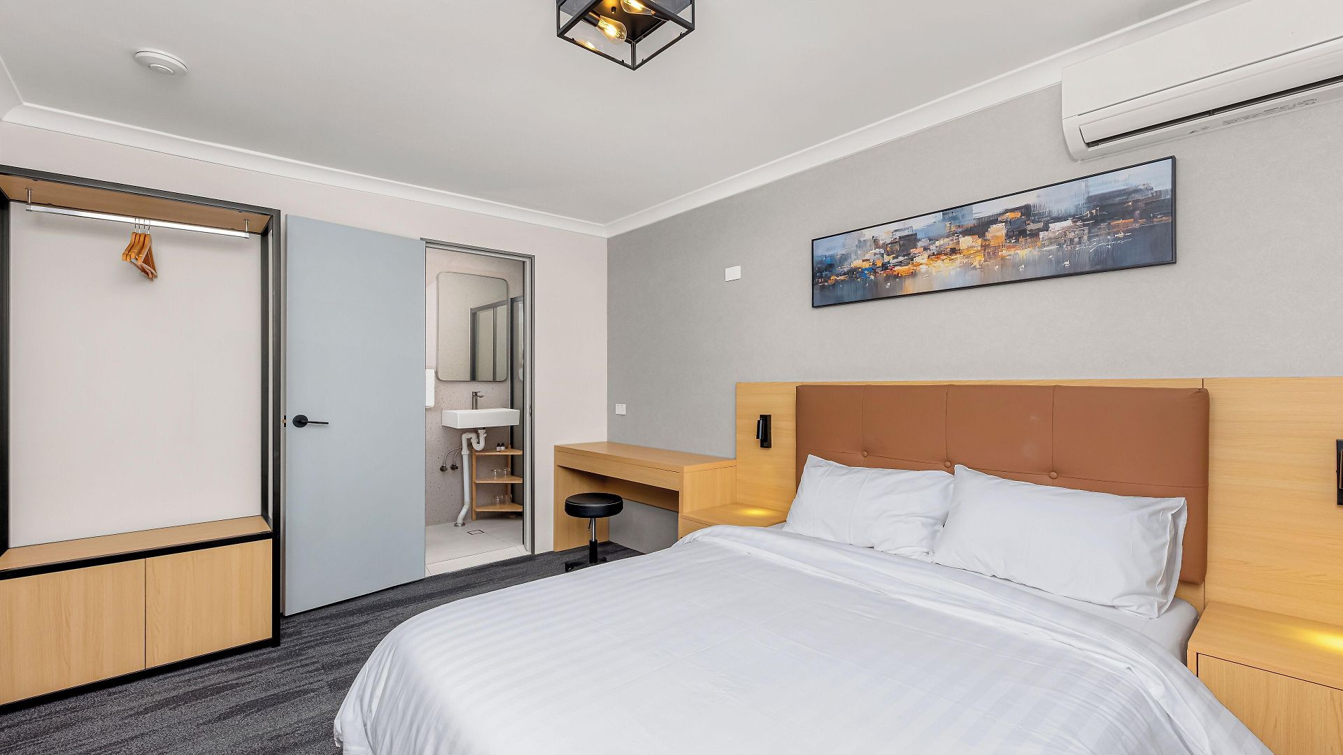 Spring Hill Hotel