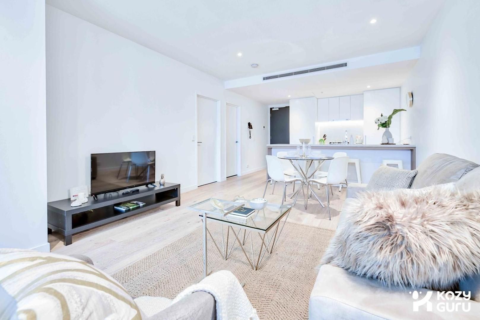 Kozyguru | Fortitude Valley | 2 Bed Apt+parking Apartment *