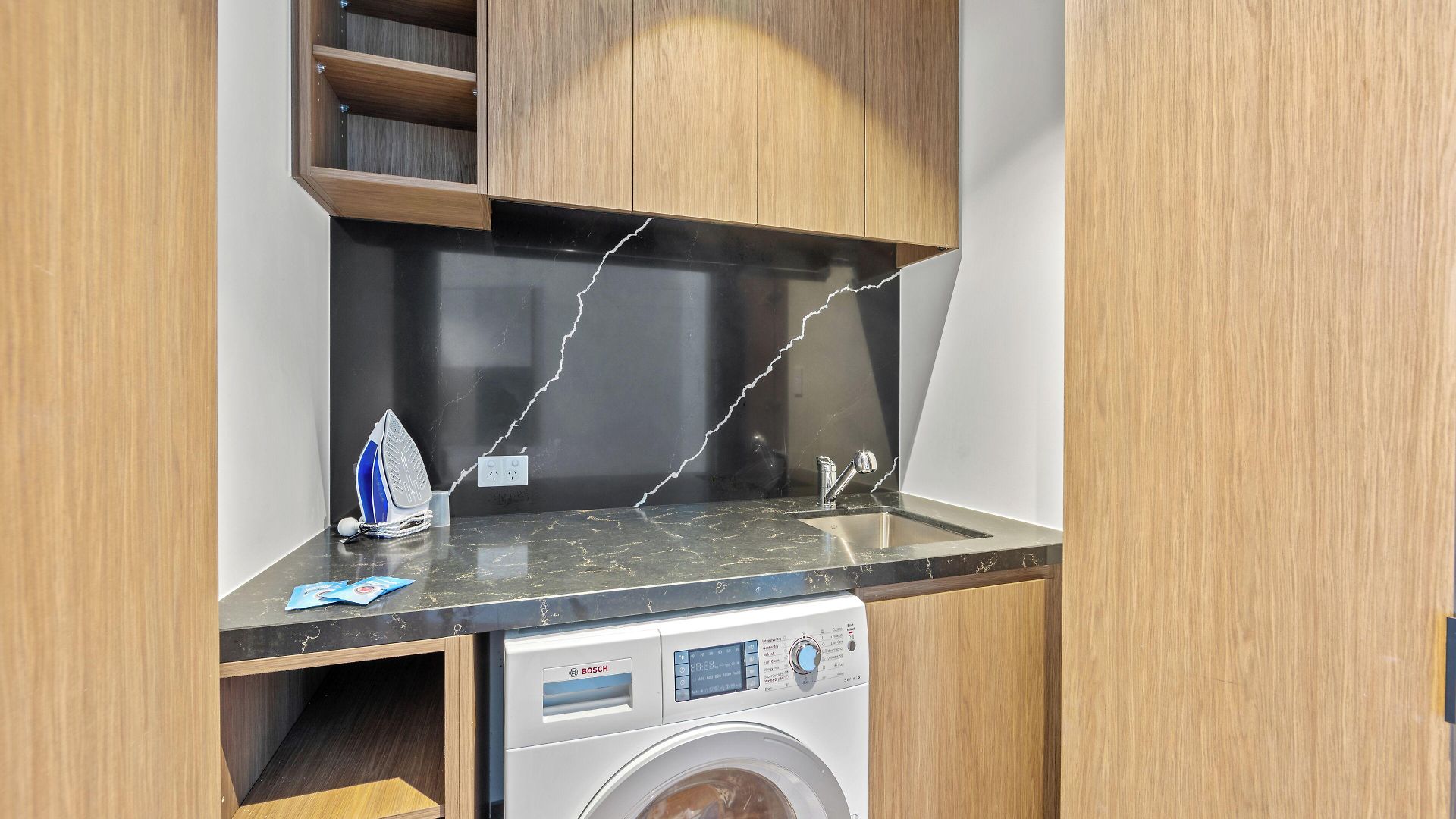 Aparthotel Cllix Skytower 5*