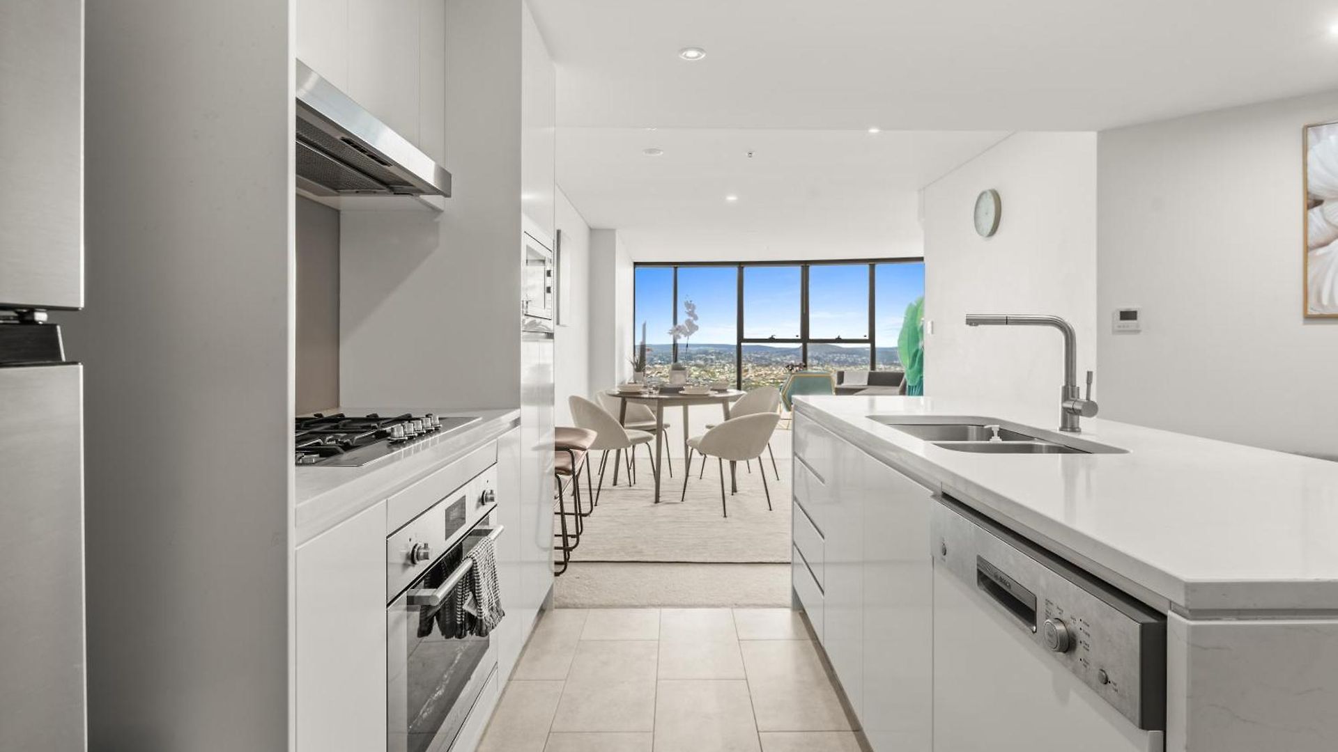 Apartment Skyline View High Floor 2br With Sofa Bed And Free Parking
