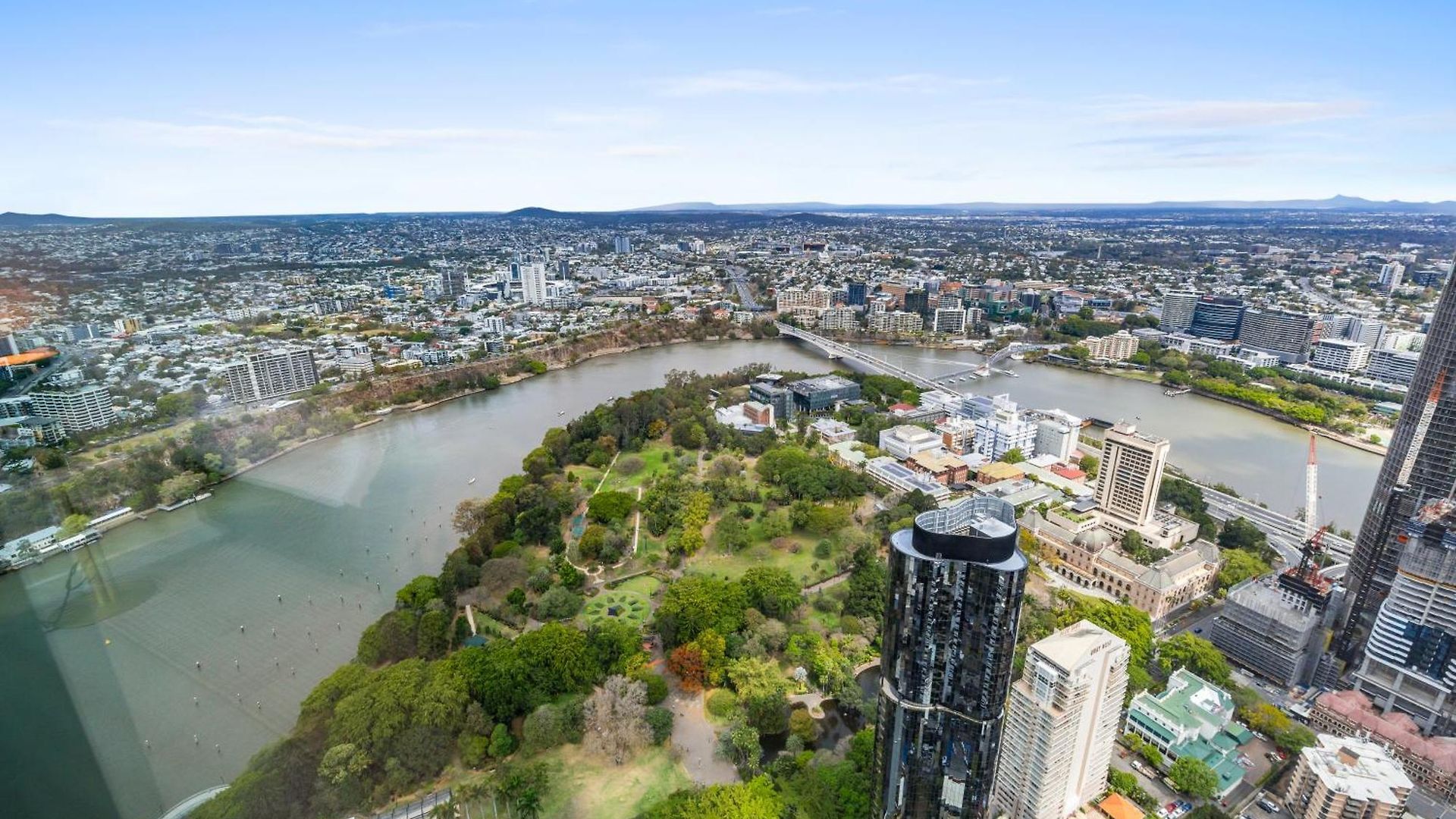 Apartment Skyline View High Floor 2br With Sofa Bed And Free Parking *