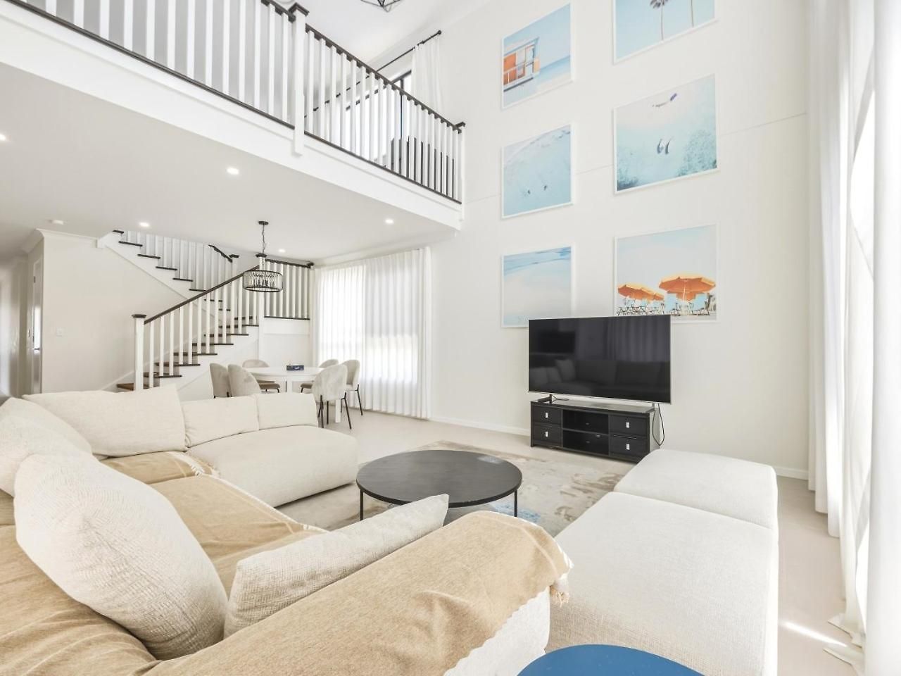 Elegant N Convenient 4 Beds With Easy Access Holiday home Brisbane