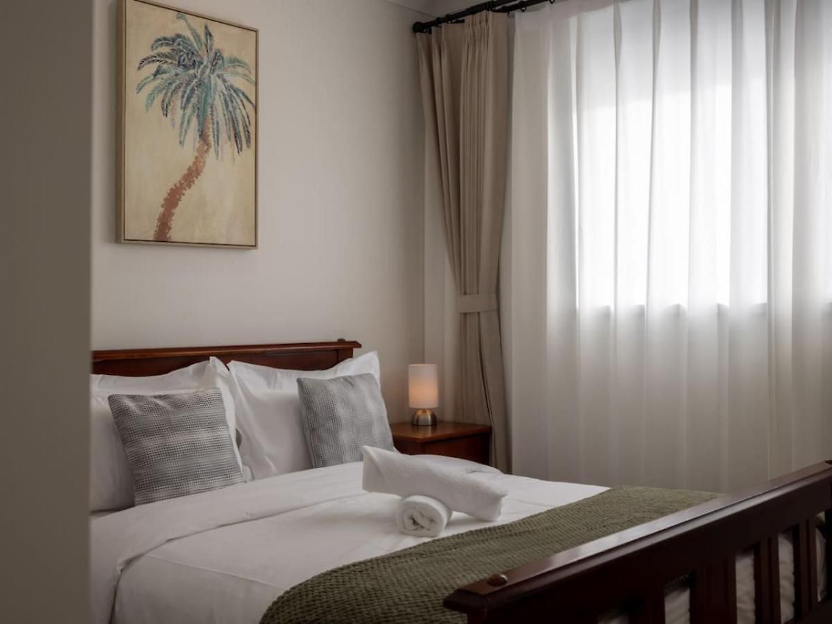 Holiday home Elegant N Convenient 4 Beds With Easy Access *