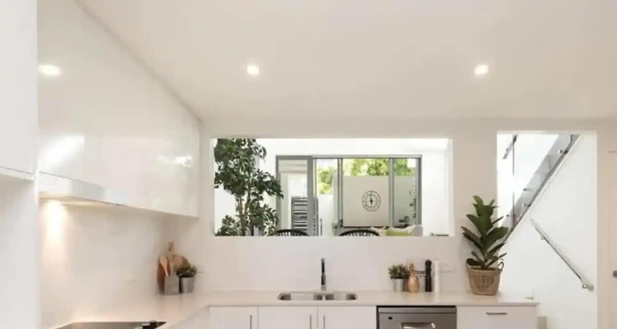 Holiday home Huge Family Townhouse 3 Bathrooms 5km To
