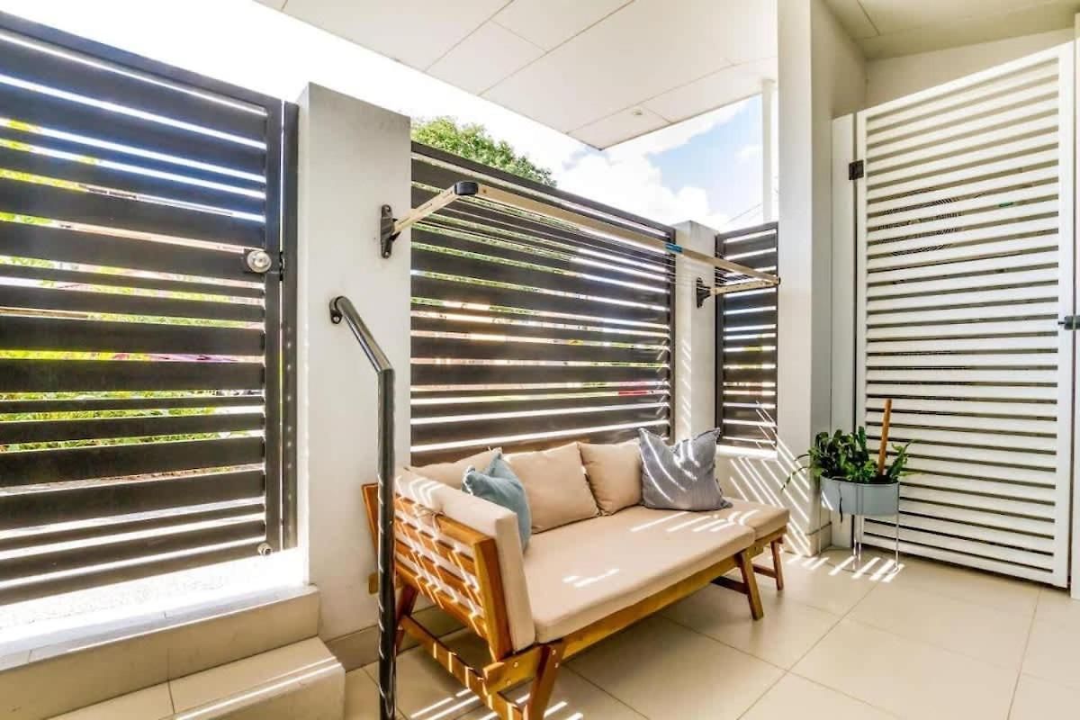 Holiday home Huge Family Townhouse 3 Bathrooms 5km To Brisbane