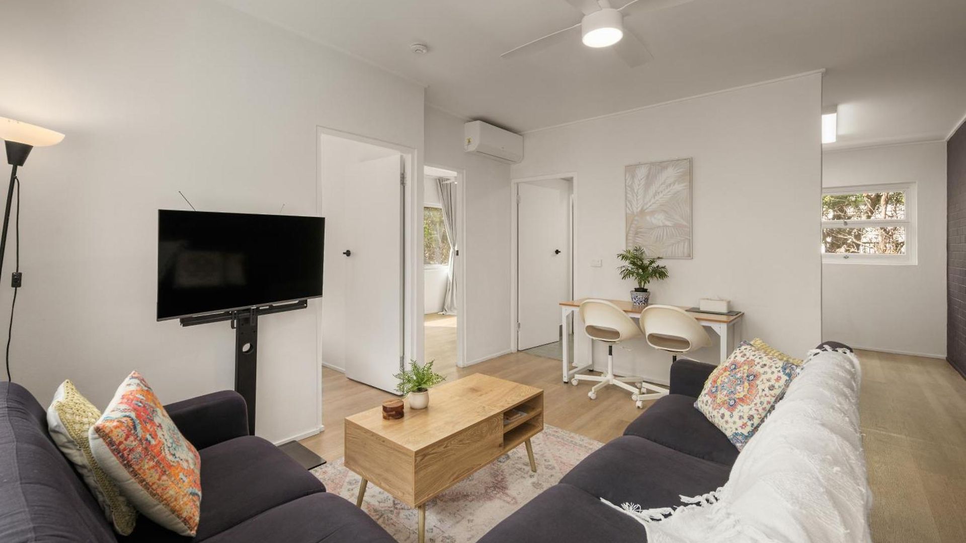 Charming 2-bed Near River &