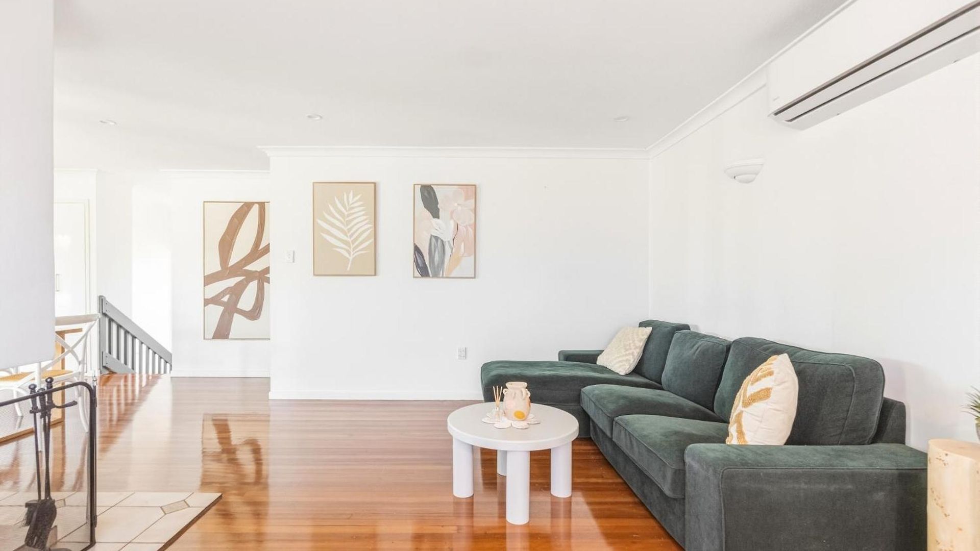 Tropical Tranquility Spacious Family Leafy Oasis Holiday home Brisbane
