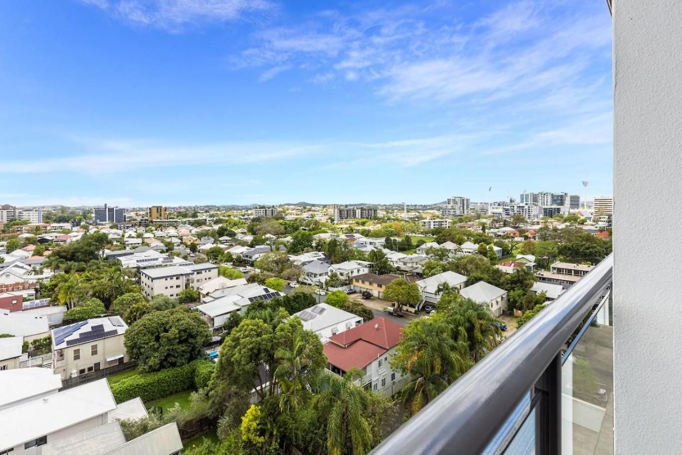 Apartment Spacious Panoramic 2br Apartment, Parking And Views