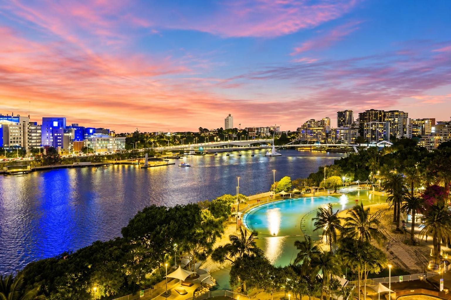 3br Retreat At South Bank Near The Beach!
