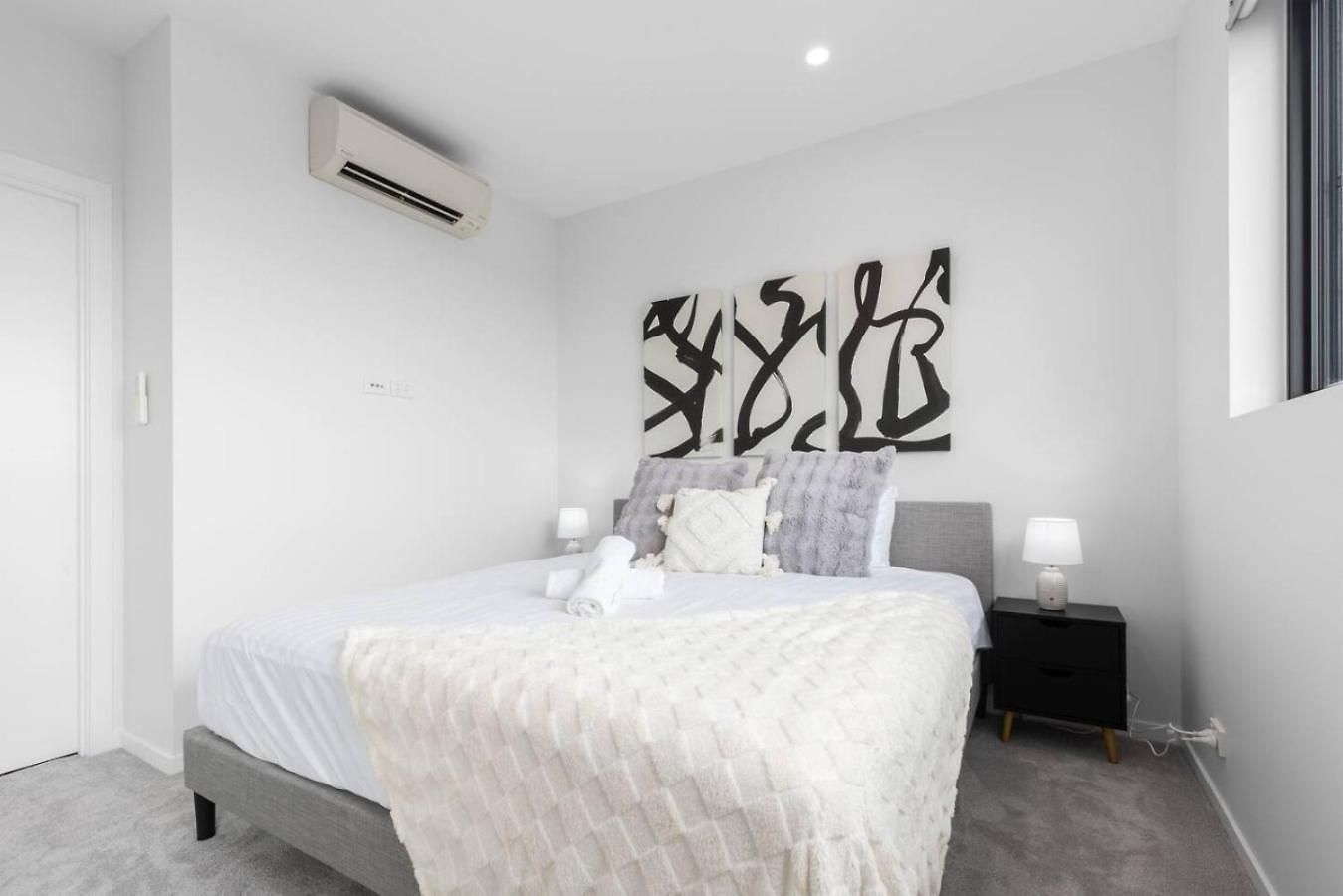Spacious Panoramic 2br Apartment, Parking And Views Apartment *