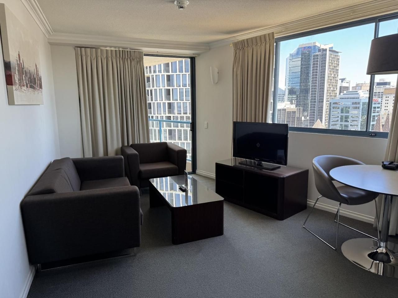 Two-bedroom Escape I Mantra On Queen Brisbane