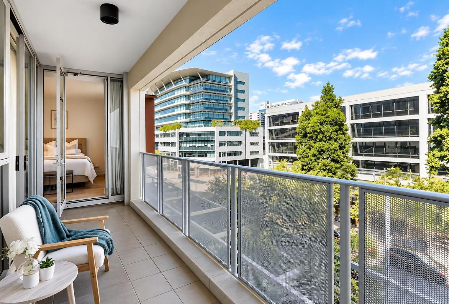 3br Retreat At South Bank Near The Beach!