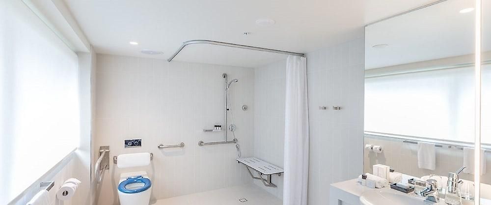 Hyatt Regency Hotel 4*