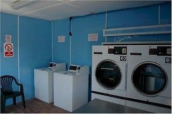 Novena Palms Motel