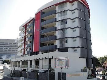 The Hub 4*