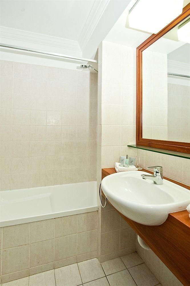 Rocklea International Motel 4*