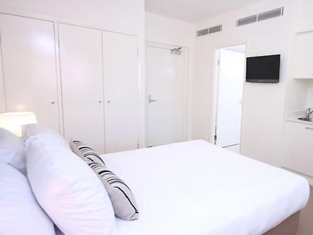 Domain Serviced Aparthotel 5*