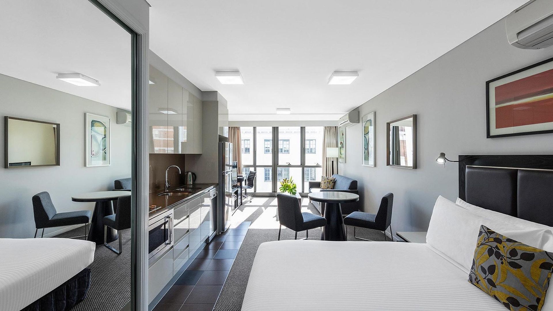 Meriton Adelaide Street, 5* Brisbane