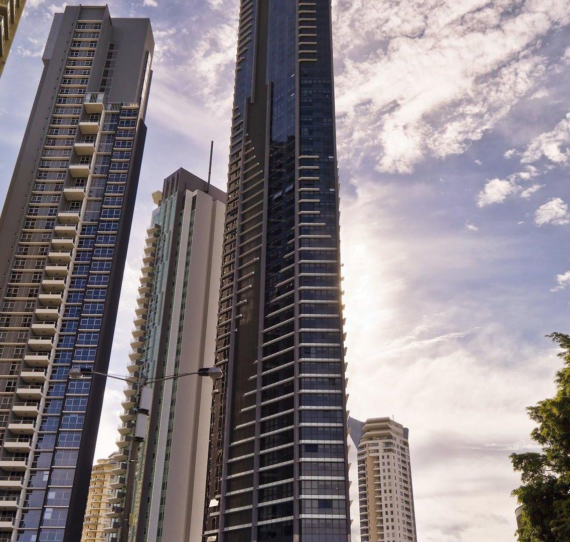 Meriton Adelaide Street, 5*