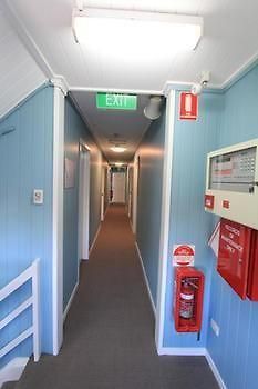 The Cliff House 3*