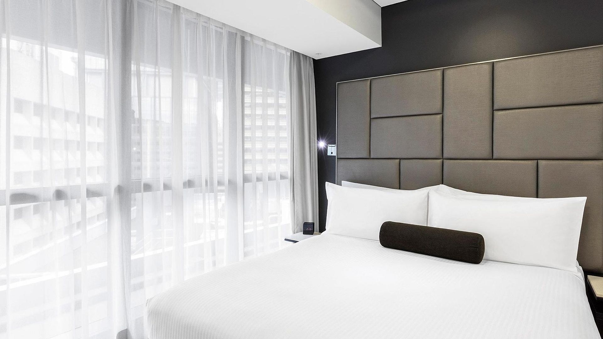 Meriton Herschel Street, Hotel 5*