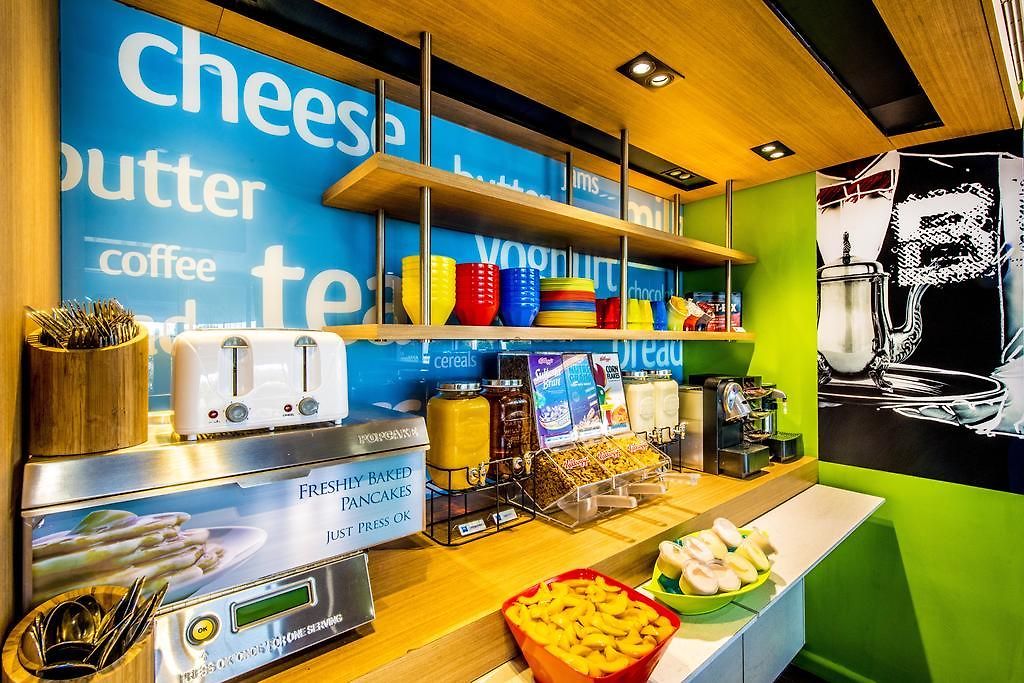 Ibis Budget Airport 3*