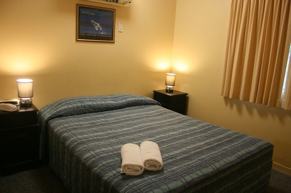 Globe Hotel