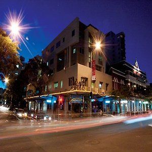 Roamer 4* Brisbane
