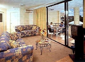 Aparthotel West End 4*