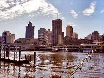 Paramount 4* Brisbane