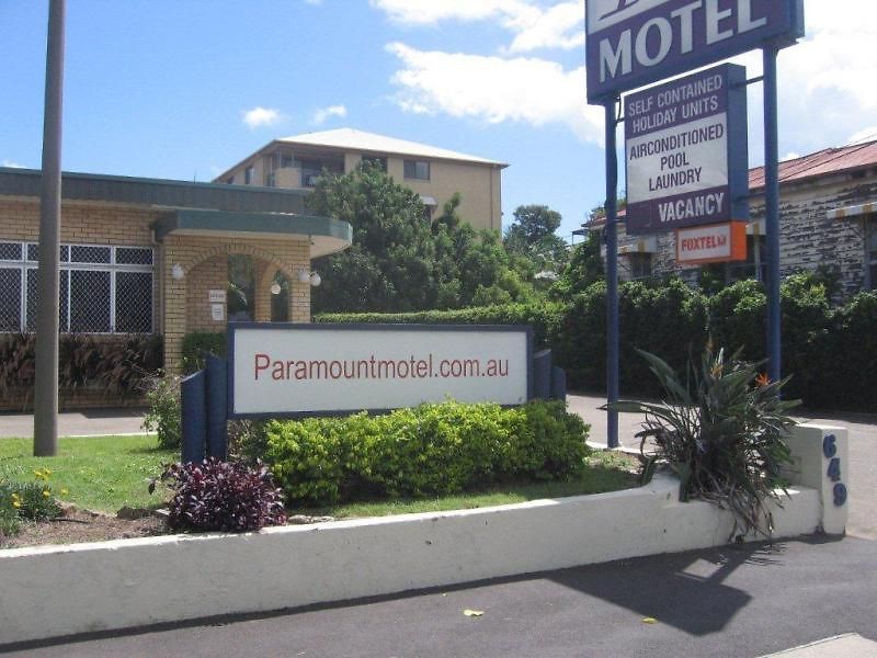 Paramount Motel 4*