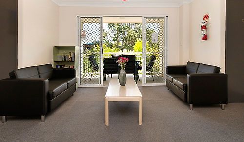 Chermside Court 4*