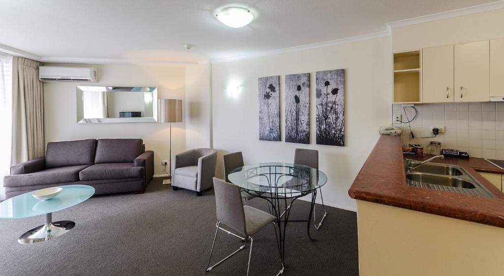 West End Aparthotel