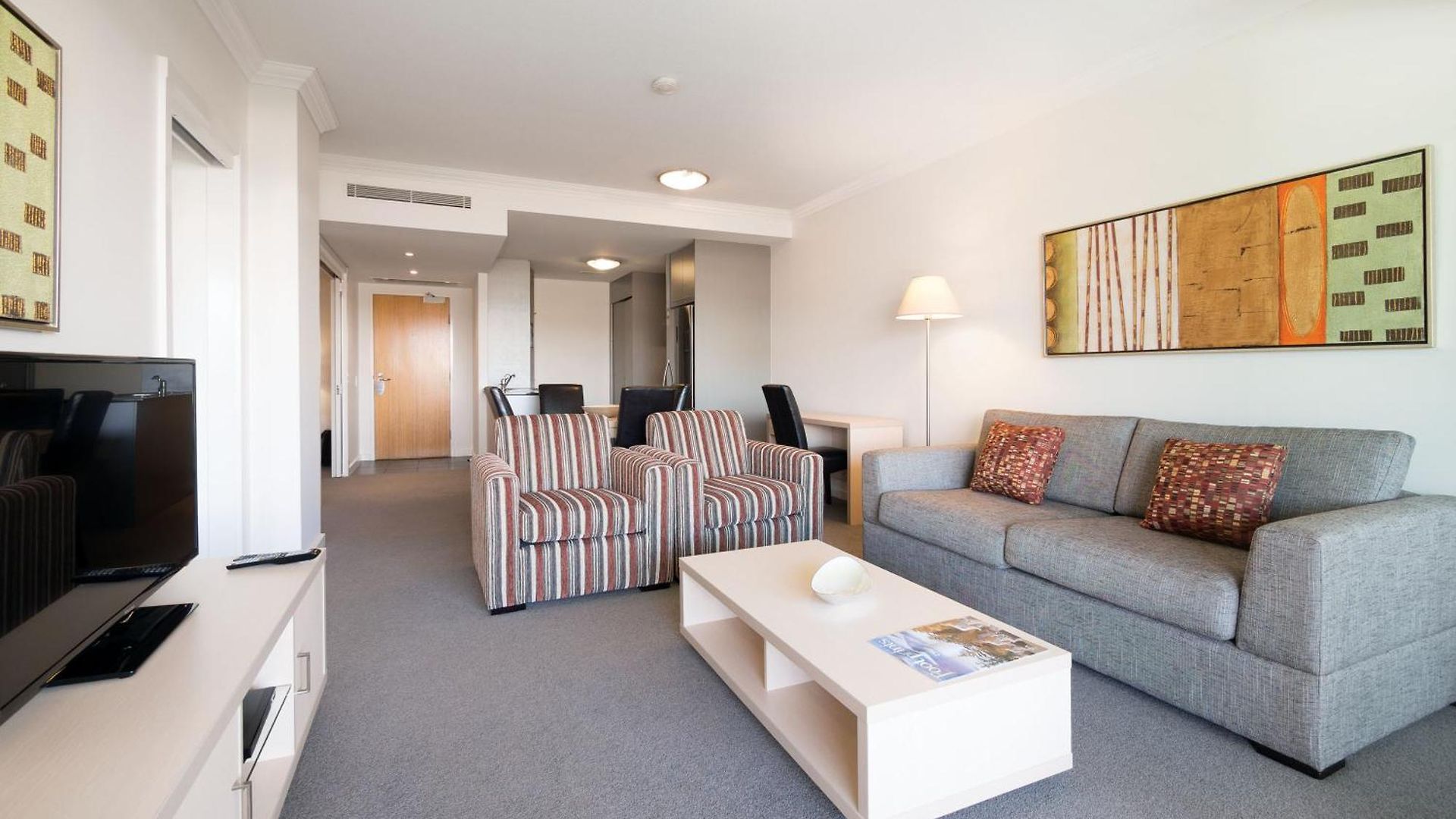 Oaks Mews 4*