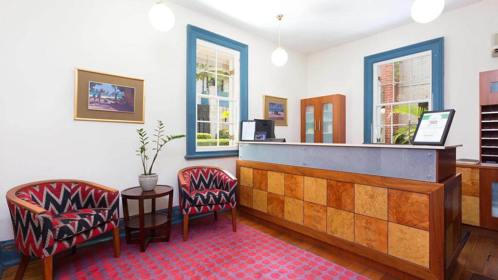 Ramada By Wyndham Windsor 4*