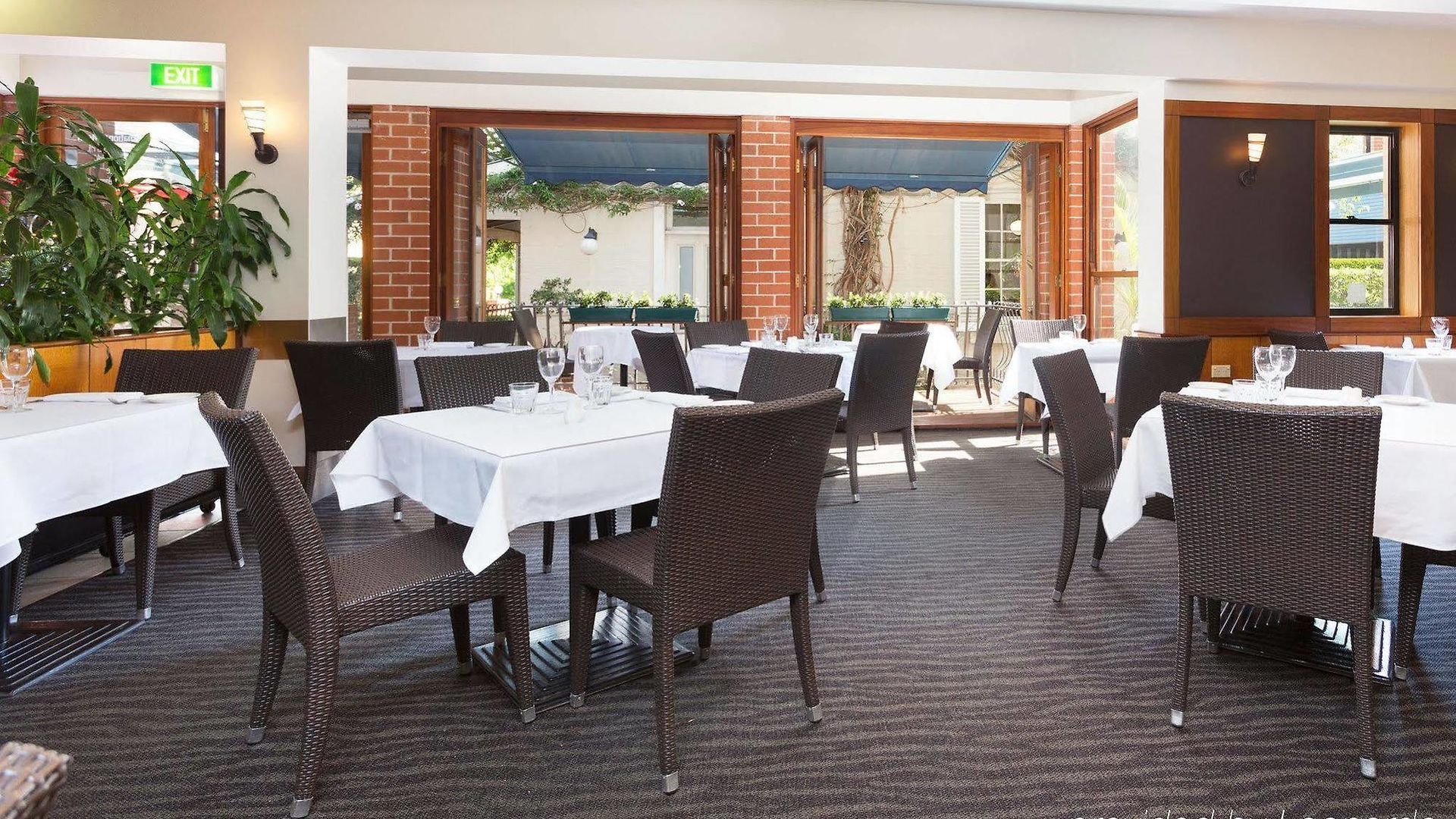 Ramada By Wyndham Windsor Hotel