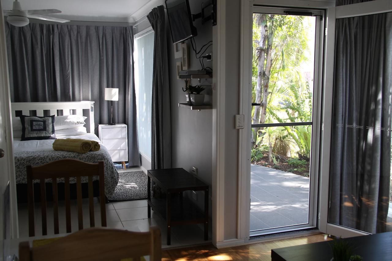 Paperbark 5*