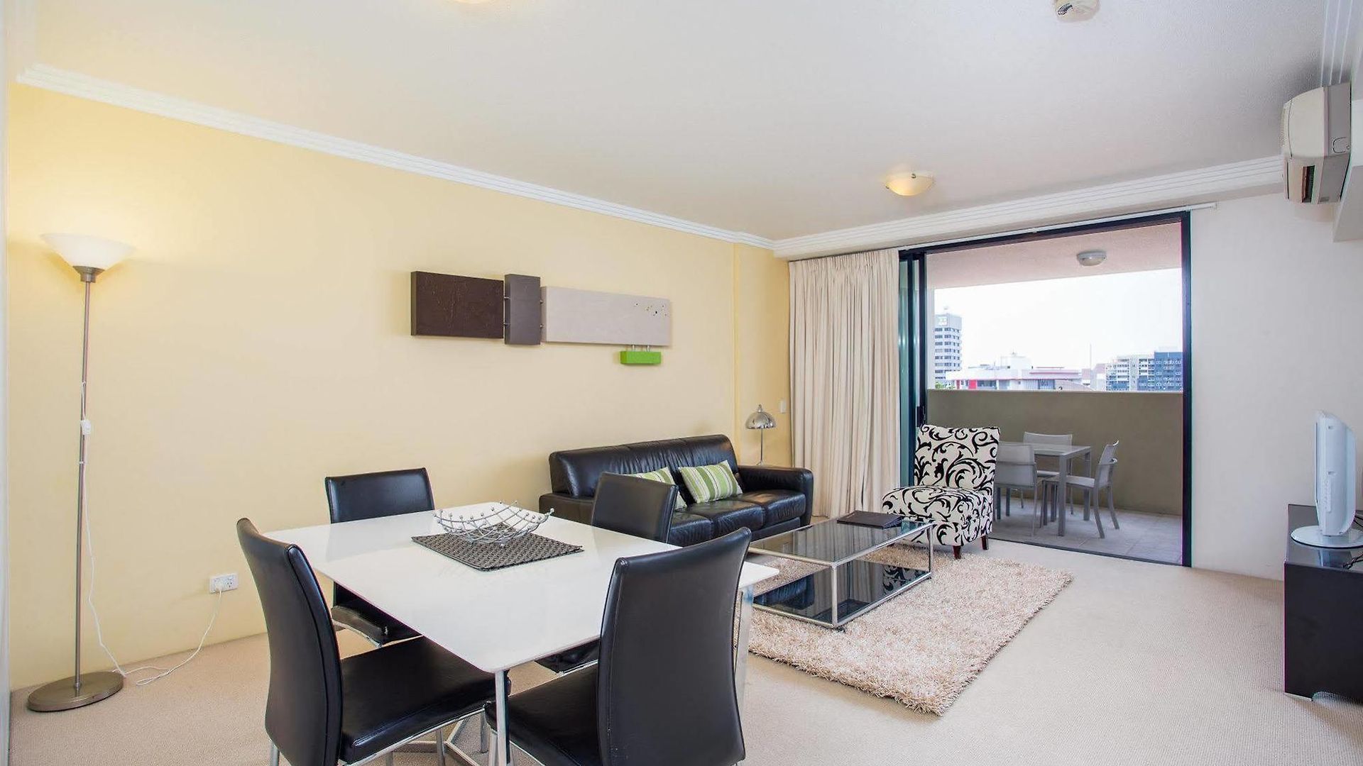 Republic Aparthotel 4*