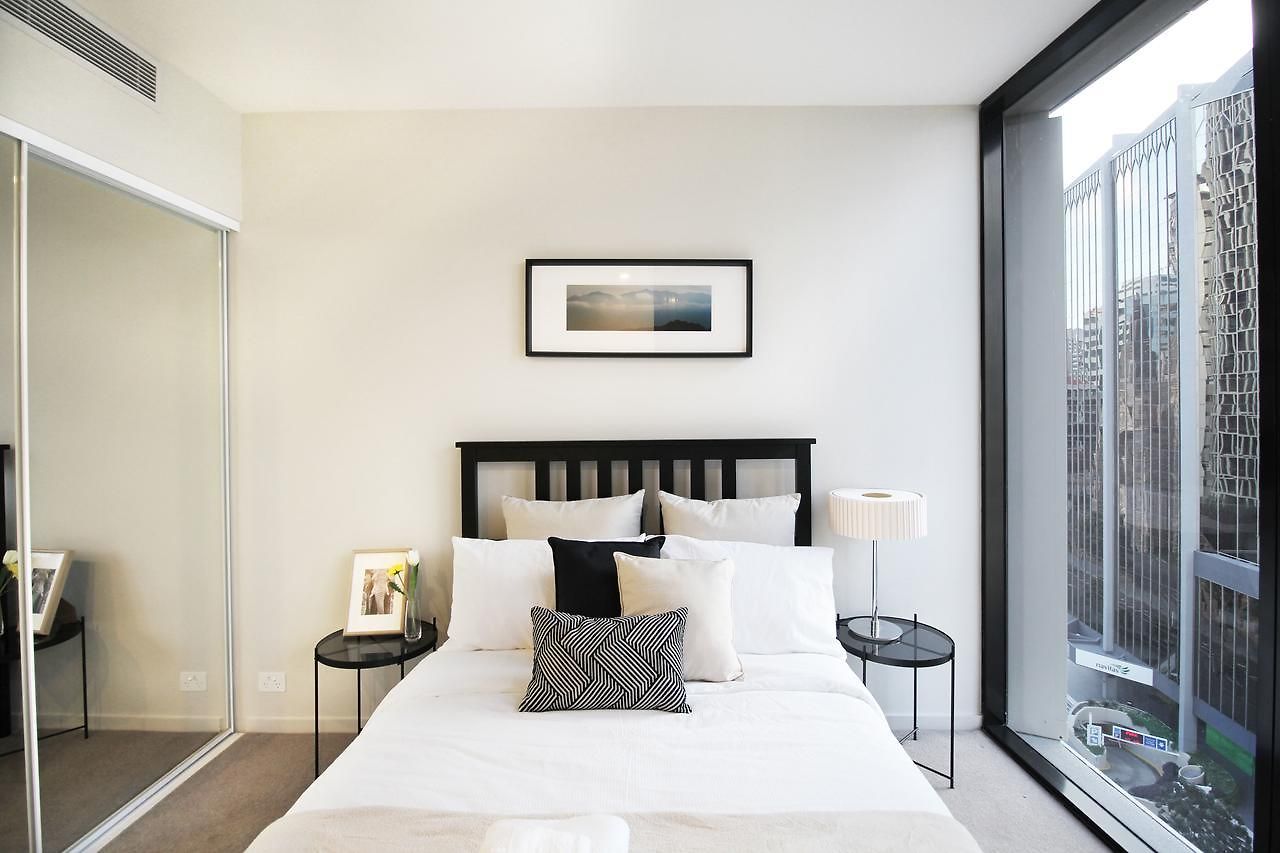Queen St Apartment *