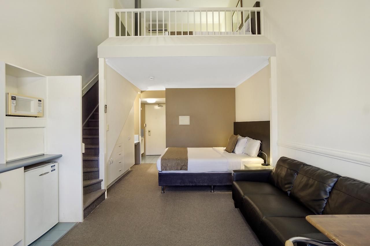 Toowong & Aparthotel