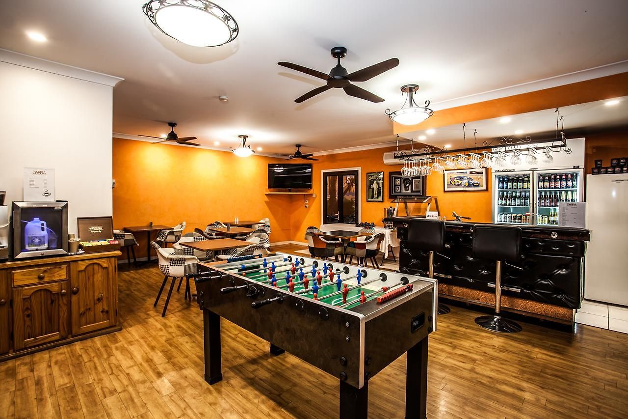 Darra & Conference Centre Motel 4*