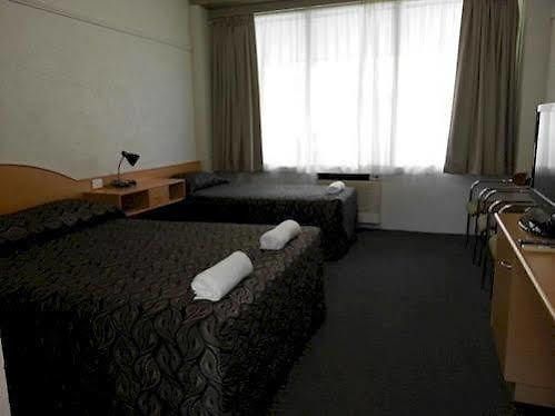 Salisbury Hotel 3*