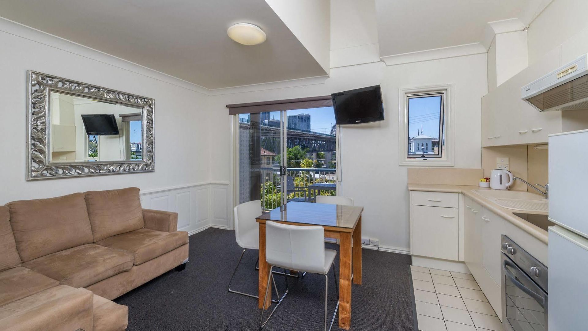 Rivercity Gardens Hotel Brisbane