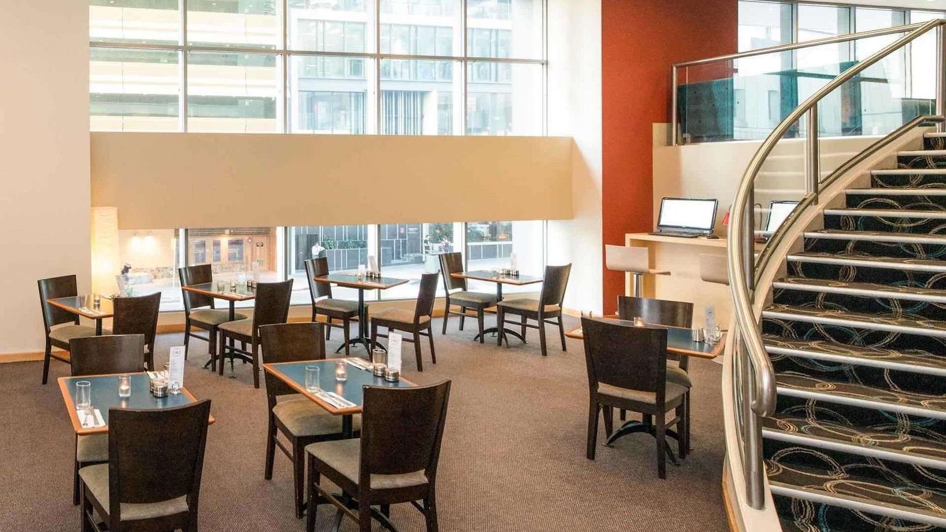 Indigo Centre By Ihg Hotel