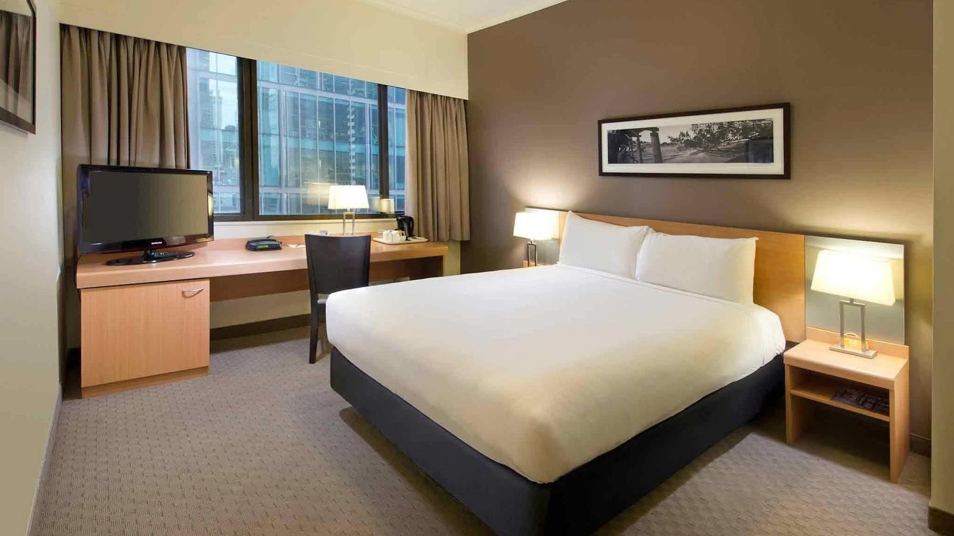 Indigo Centre By Ihg Hotel 5*