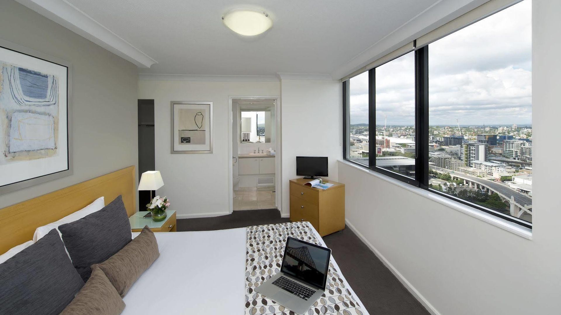 Park Regis North Quay Aparthotel