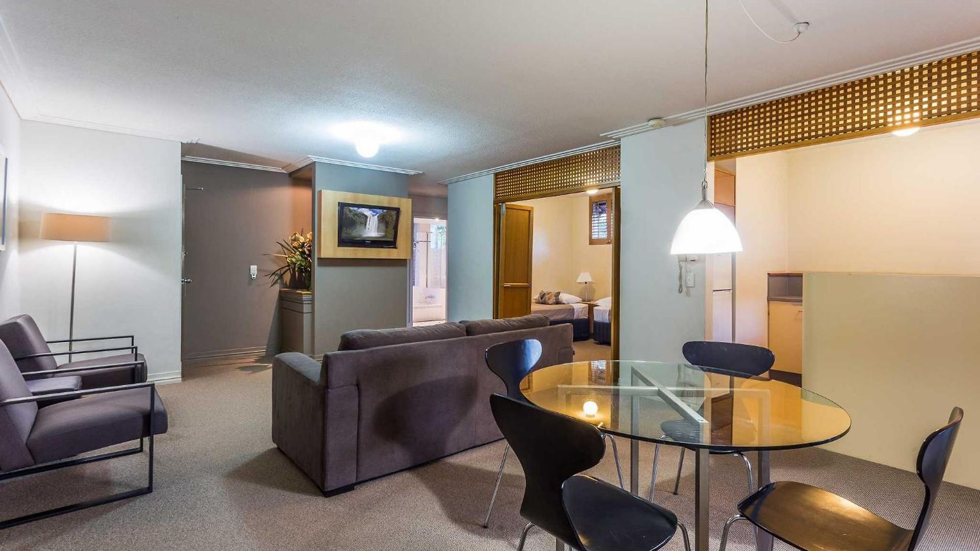 Airport International 4* Brisbane