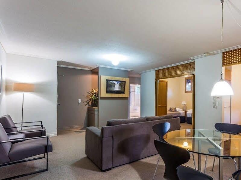 Airport International 4*
