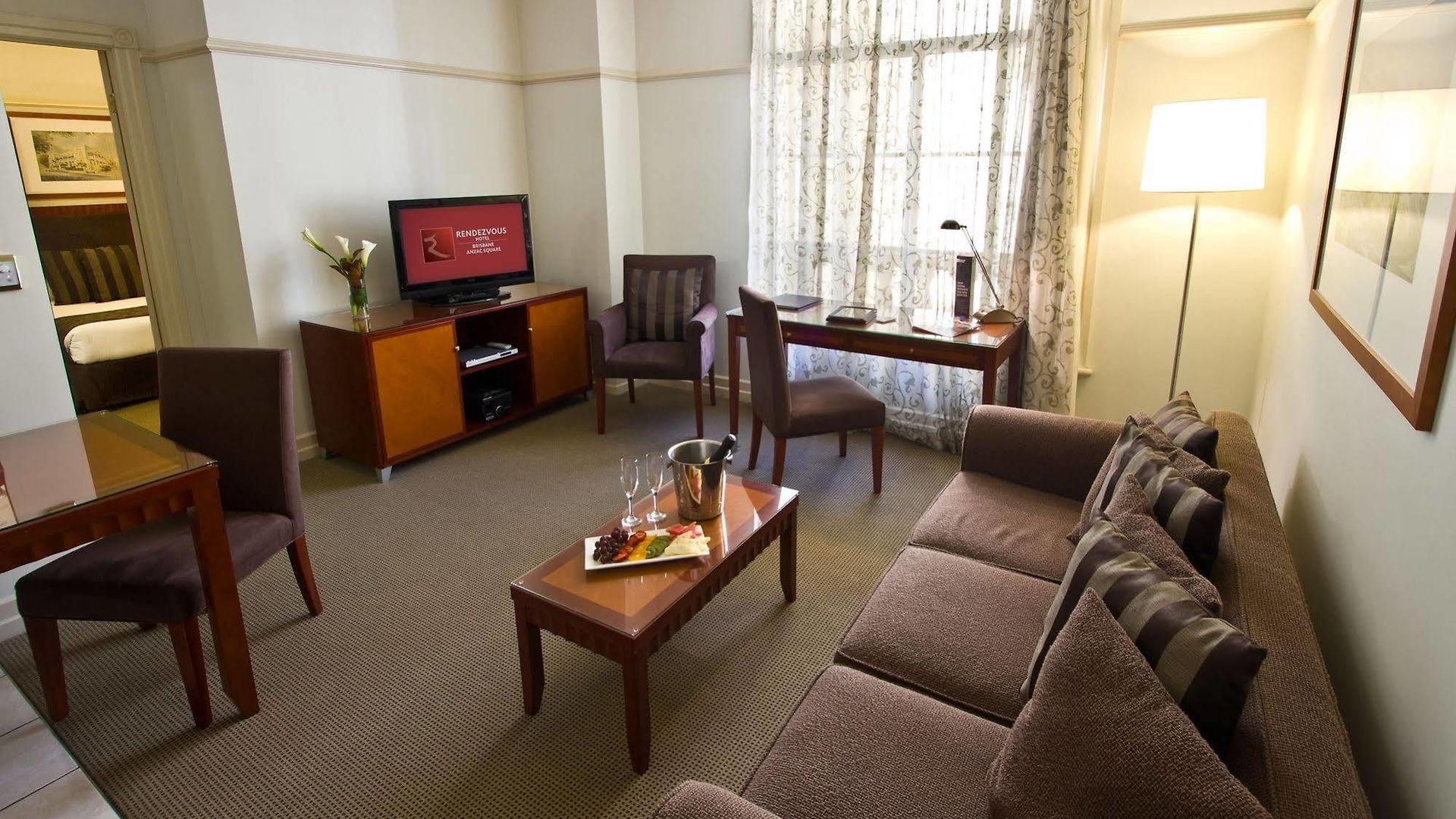 Adina Anzac Square 5* Brisbane